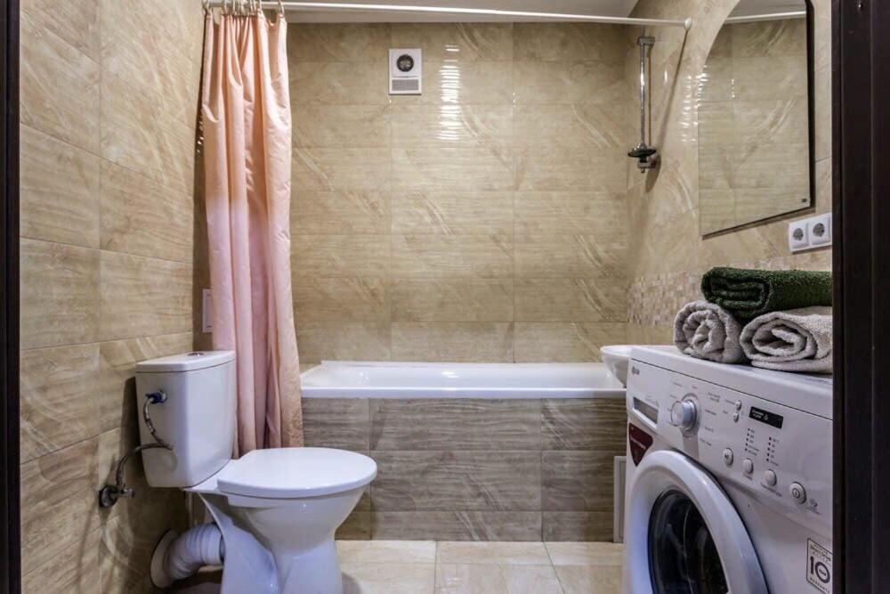 Viktoria Garden Apartment Lviv Dış mekan fotoğraf